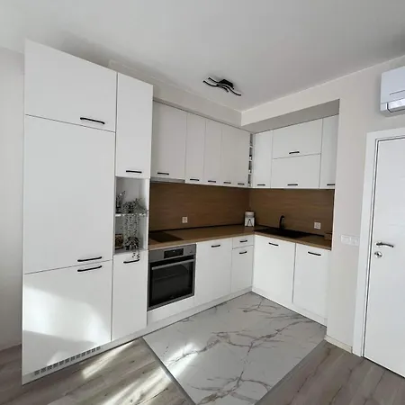 Apartamento Harmony Apartment- 4 People- New Modern Flat-by The Sea