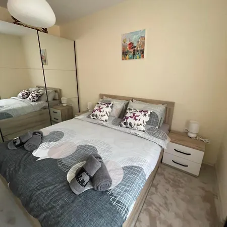 Harmony Apartment- 4 People- New Modern Flat-by The Sea Apartamento