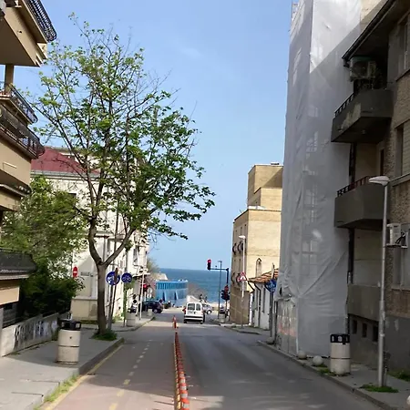 Harmony Apartment- 4 People- New Modern Flat-by The Sea Apartament Warna