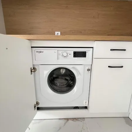 Apartment Harmony Apartment- 4 People- New Modern Flat-by The Sea *