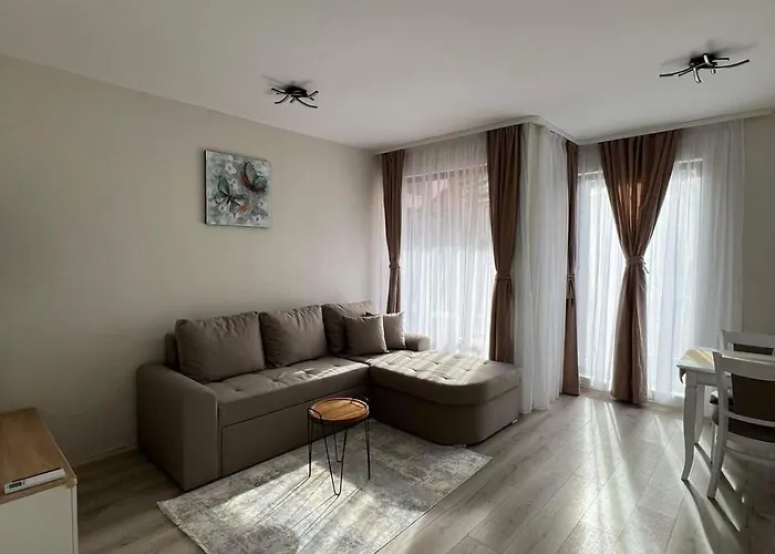 Harmony Apartment- 4 People- New Modern Flat-by The Sea 바르나