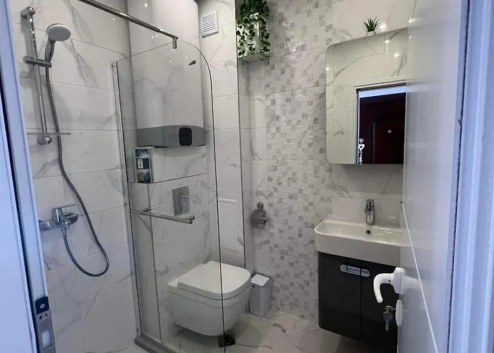 Harmony Apartment- 4 People- New Modern Flat-by The Sea 아파트